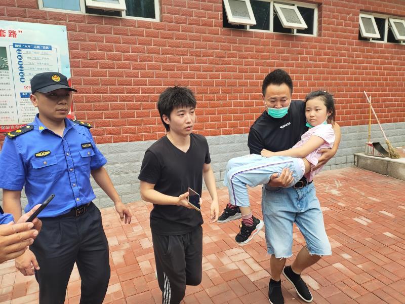 合肥城管与摊贩起冲突互殴，事件还原、深层原因与城市治理的再思考