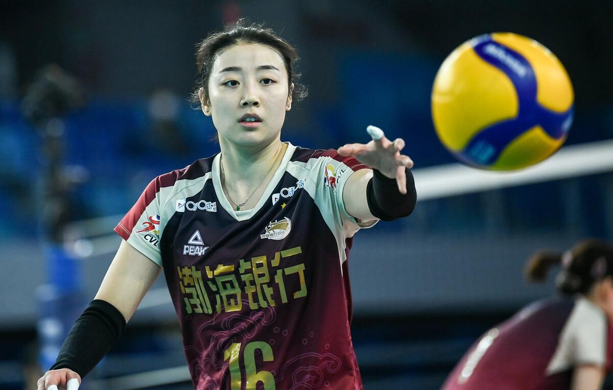 姚迪vs沈静思，中国女排二传手的两代较量，谁更胜一筹？