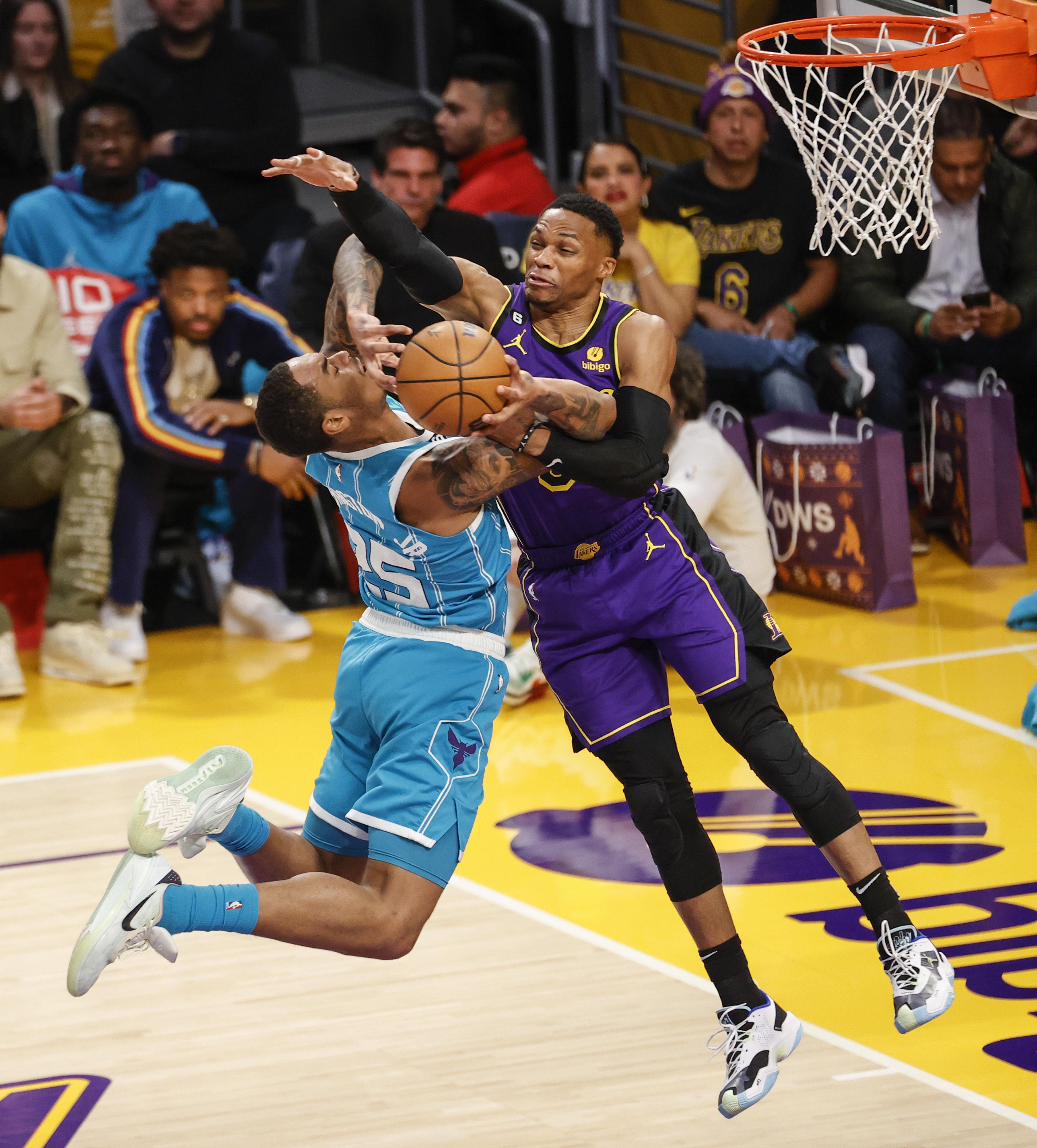 湖人vs黄蜂在线，一场说看就看的NBA对决，你准备好了吗？